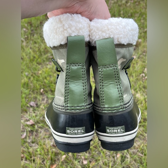 EUC Sorel Children’s Yoot PAC Nylon Waterproof Boots Size 11 in Hunter Green - Picture 11 of 16